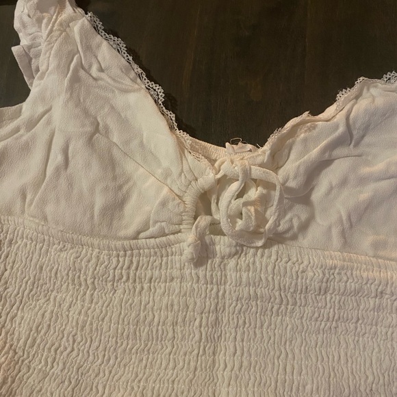 GARAGE - LOT OF 3 TOPS - Picture 9 of 14